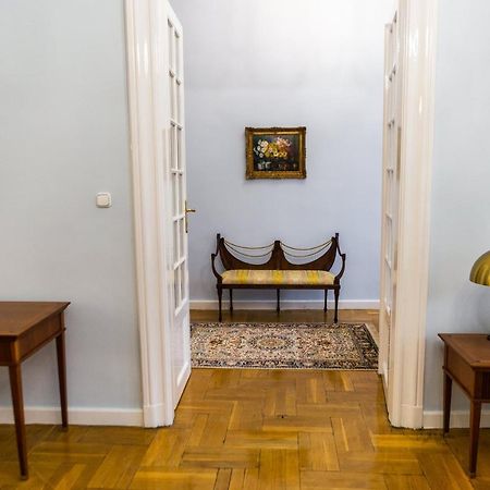 Luxury Downtown 3 Bedroom Apartment By Synagoge With Beautiful View Будапешт Экстерьер фото